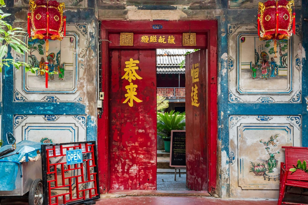 Historic shophouses and temples in Talad Noi area of Bangkok